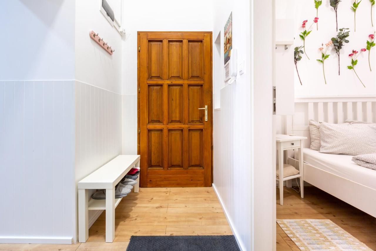 Elegant Coziness Apartamento Budapeste Exterior foto
