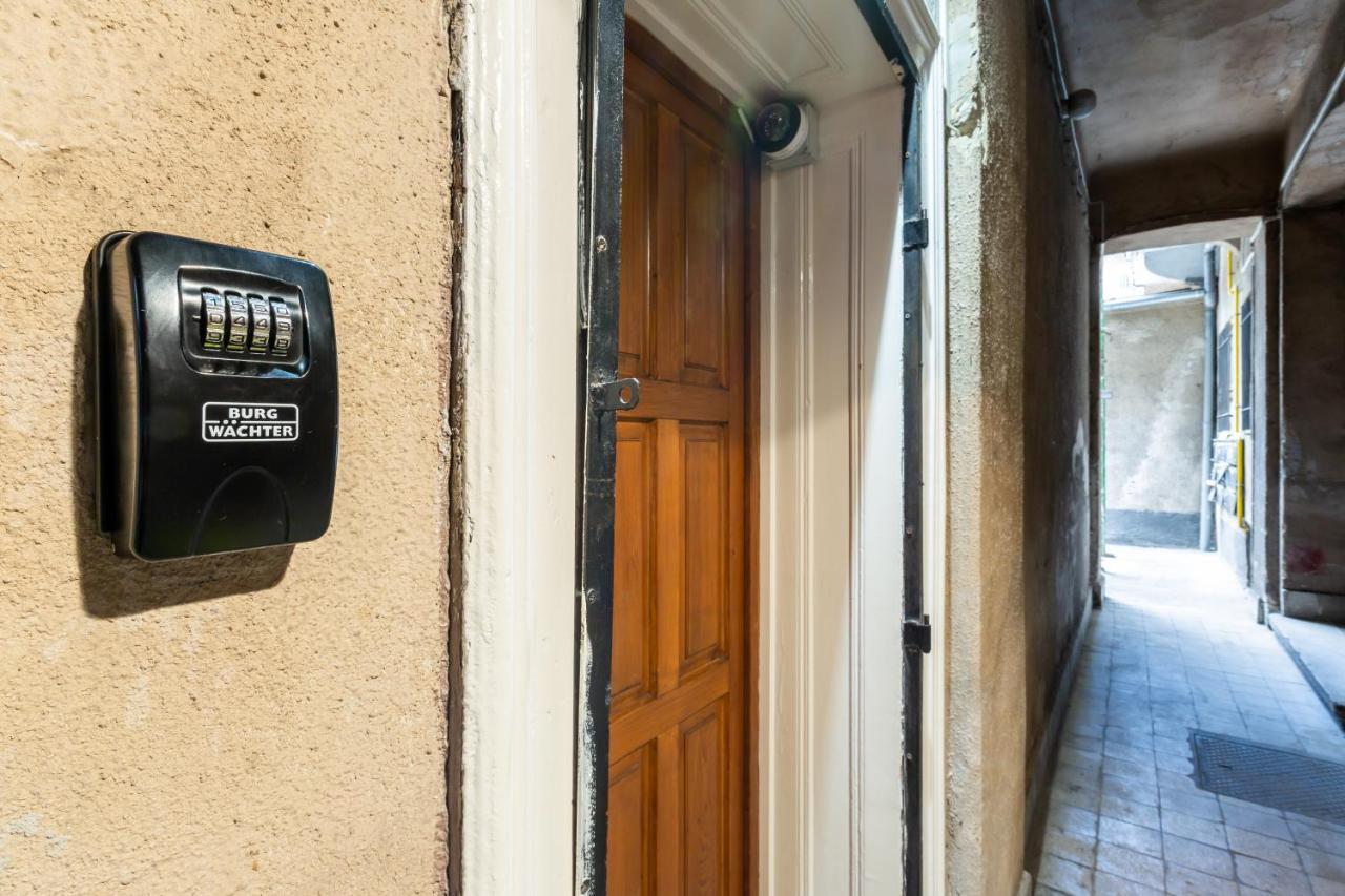 Elegant Coziness Apartamento Budapeste Exterior foto